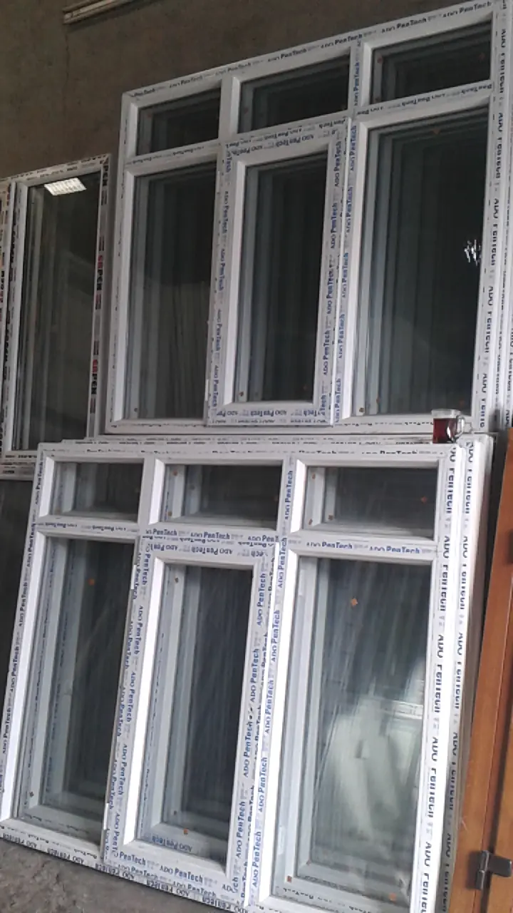 Depodaki hazır ölçü pimapen pencereler