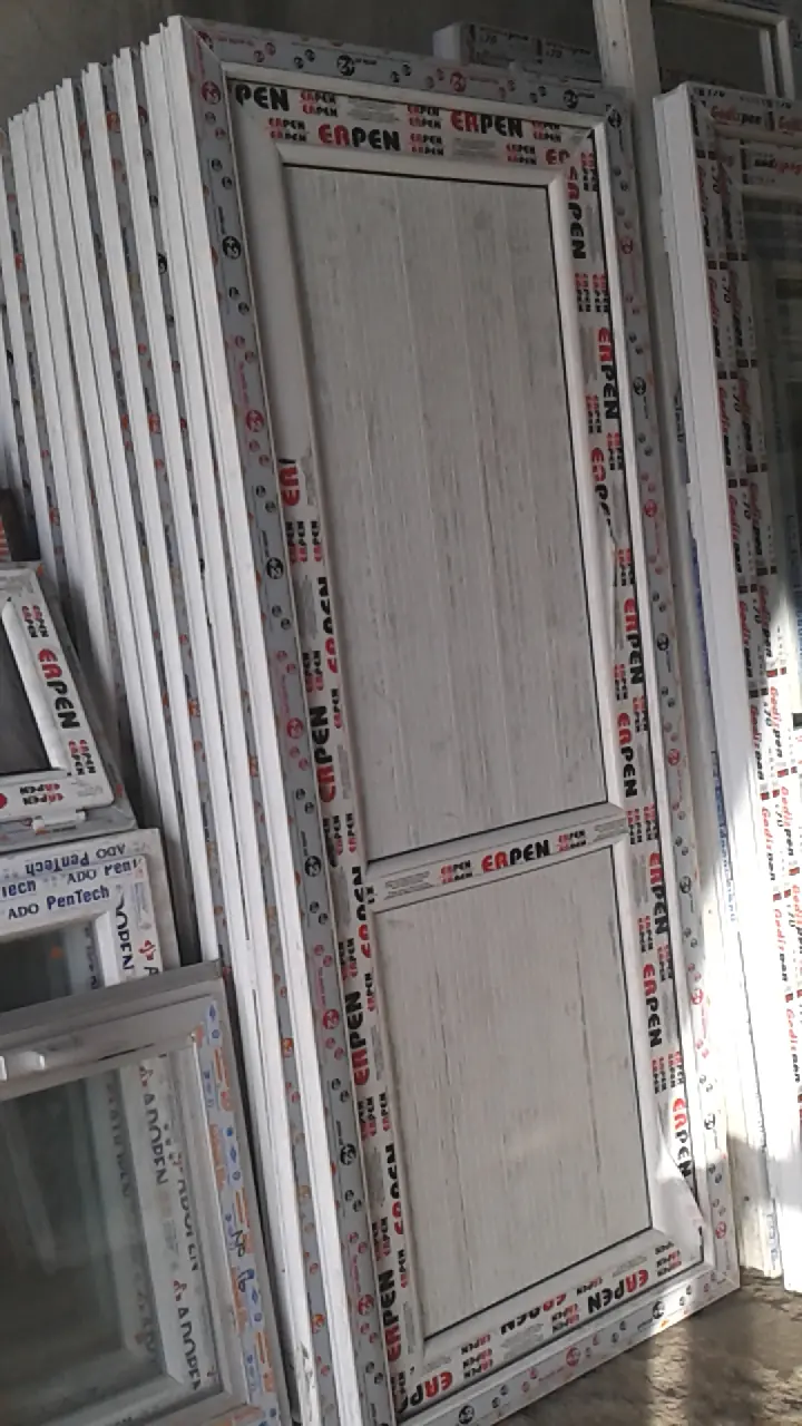 Sıfır üretilmiş PVC balkon kapısı